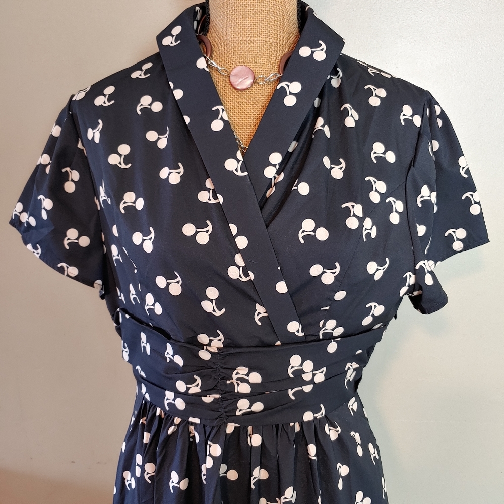 Vienna Summer navy dress w/cherries women's size L - Picture 3 of 11